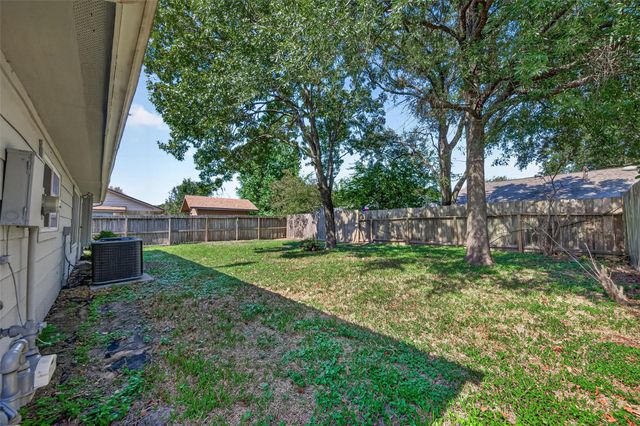 10038 Green Valley Lane, Houston, TX 77064