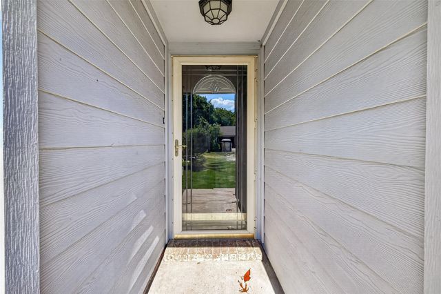 10038 Green Valley Lane, Houston, TX 77064