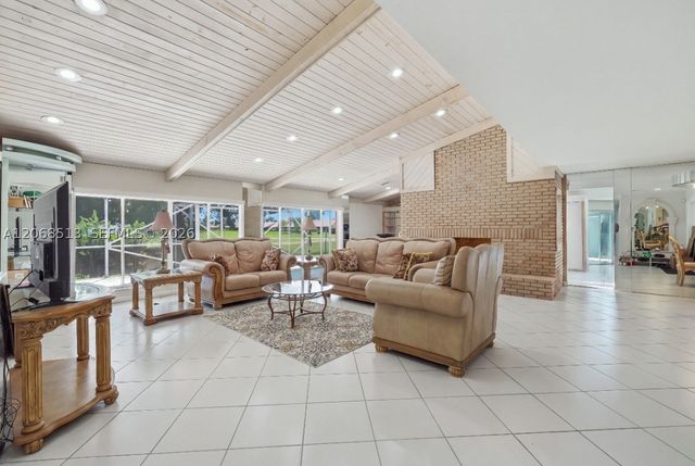7300 Corkwood Ter, Tamarac, FL 33321