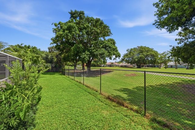 7300 Corkwood Ter, Tamarac, FL 33321