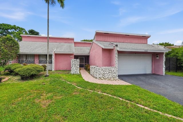 7300 Corkwood Ter, Tamarac, FL 33321