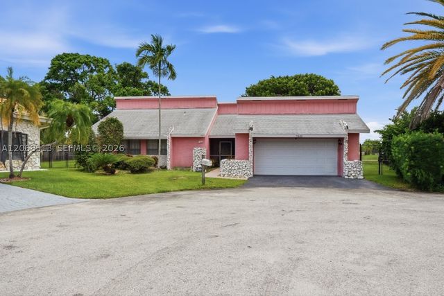 7300 Corkwood Ter, Tamarac, FL 33321