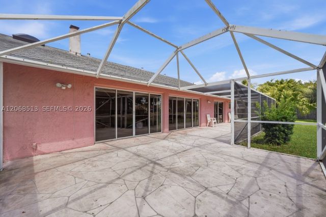 7300 Corkwood Ter, Tamarac, FL 33321