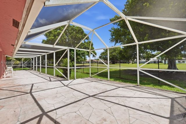 7300 Corkwood Ter, Tamarac, FL 33321