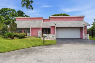 7300 Corkwood Ter, Tamarac, FL 33321