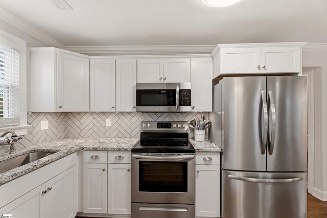 148 Pleasant Ridge Avenue, Greenville, SC 29605