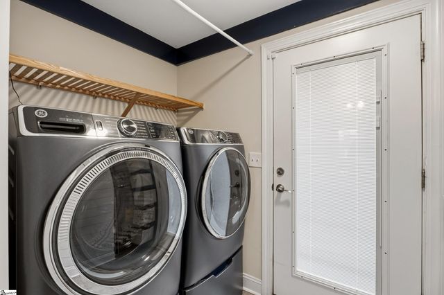 148 Pleasant Ridge Avenue, Greenville, SC 29605