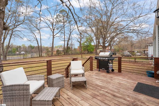 148 Pleasant Ridge Avenue, Greenville, SC 29605