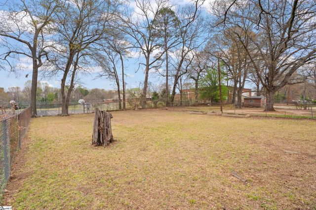 148 Pleasant Ridge Avenue, Greenville, SC 29605