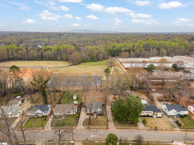 148 Pleasant Ridge Avenue, Greenville, SC 29605