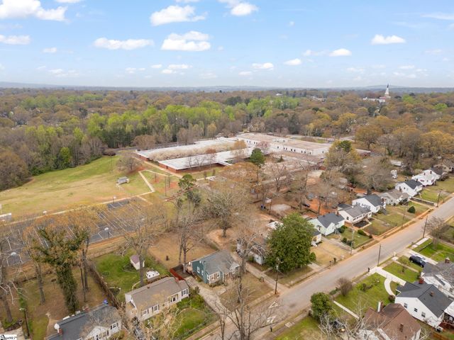 148 Pleasant Ridge Avenue, Greenville, SC 29605