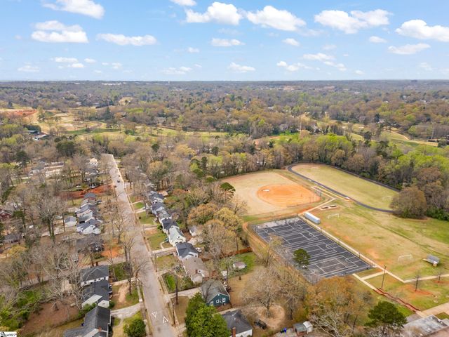 148 Pleasant Ridge Avenue, Greenville, SC 29605