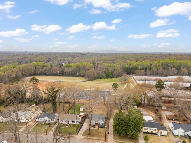 148 Pleasant Ridge Avenue, Greenville, SC 29605