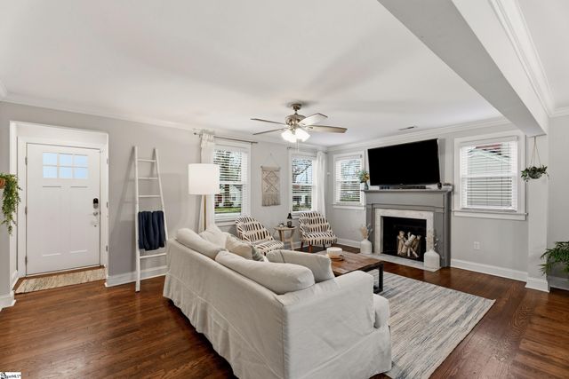 148 Pleasant Ridge Avenue, Greenville, SC 29605