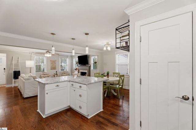 148 Pleasant Ridge Avenue, Greenville, SC 29605