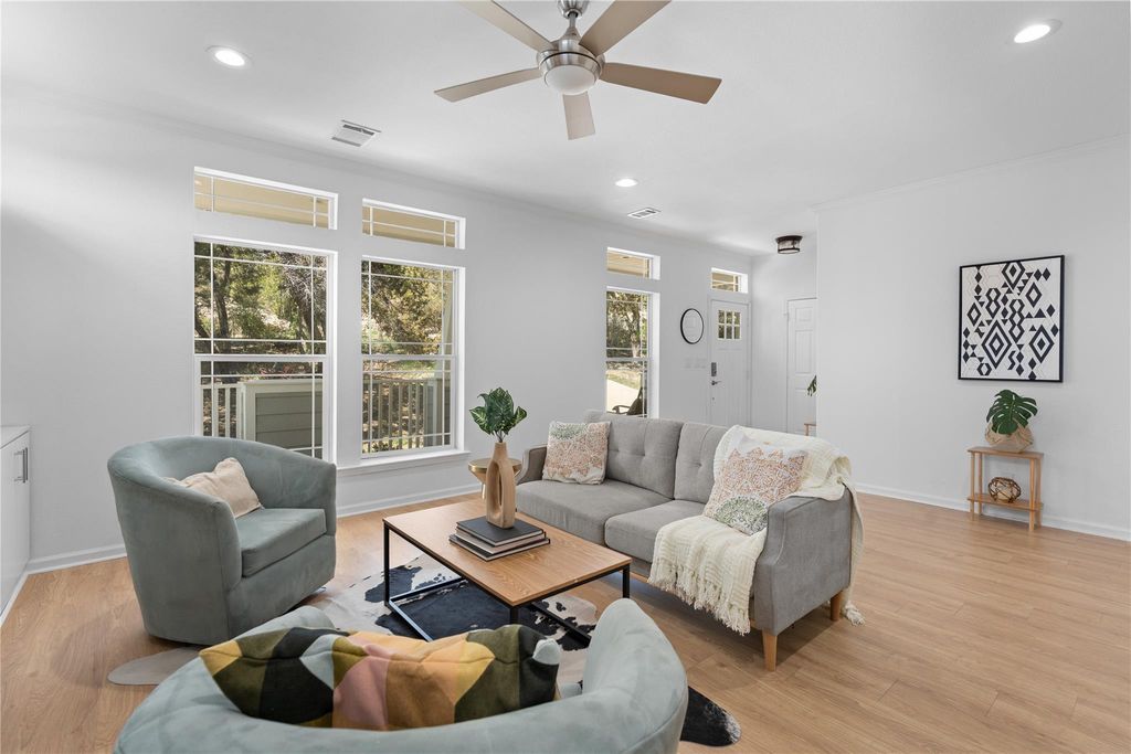 7707 Bar K Ranch RD, Lago Vista, TX 78645