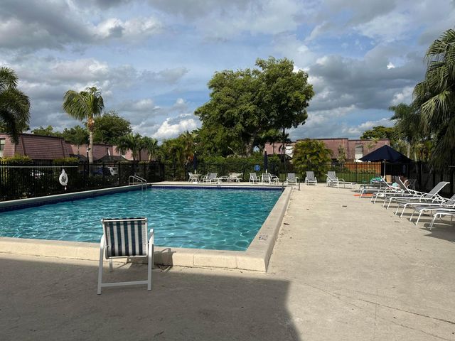 7697 Courtyard Run W, Boca Raton, FL 33433