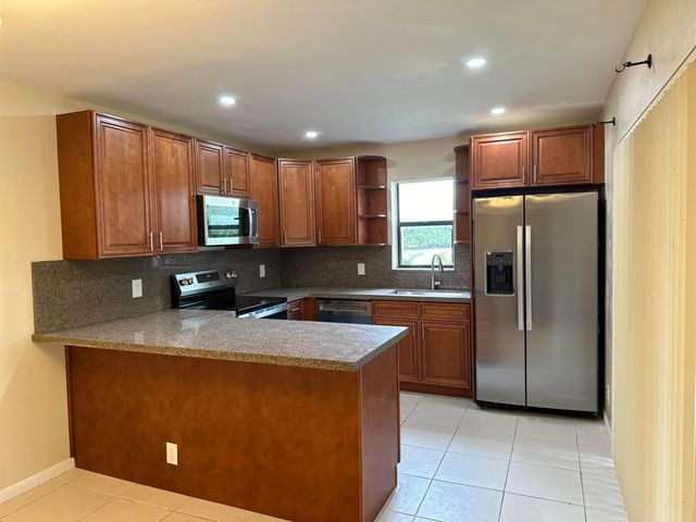 7697 Courtyard Run W, Boca Raton, FL 33433