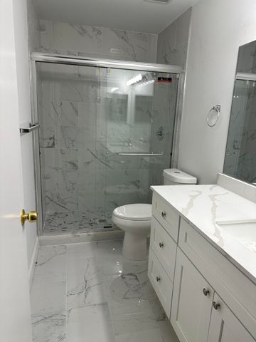 7697 Courtyard Run W, Boca Raton, FL 33433