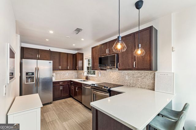 24 Mount Vernon Circle, Sandy Springs, GA 30338