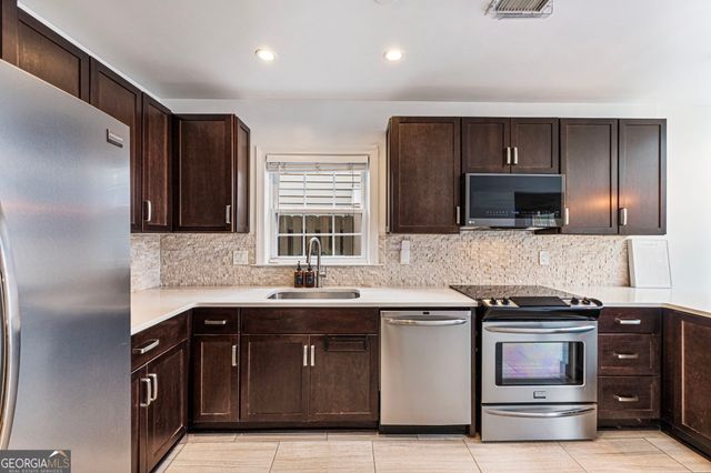 24 Mount Vernon Circle, Sandy Springs, GA 30338