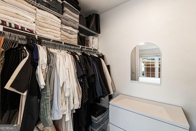 24 Mount Vernon Circle, Sandy Springs, GA 30338