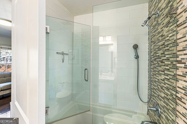 24 Mount Vernon Circle, Sandy Springs, GA 30338