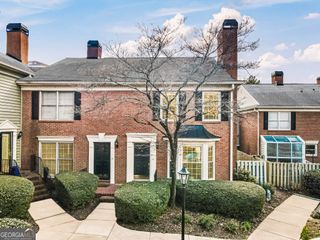 24 Mount Vernon Circle, Sandy Springs, GA 30338