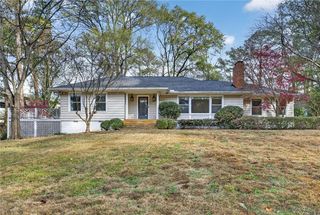 1040 Lindridge NE Drive, Atlanta, GA 30324