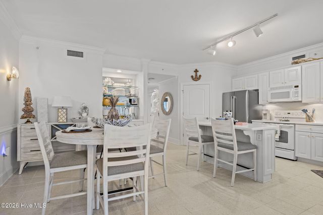 4425 Arendell Street 606, Morehead City, NC 28557