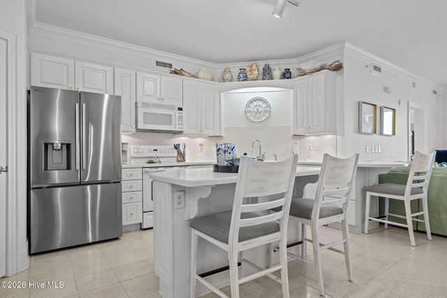 4425 Arendell Street 606, Morehead City, NC 28557