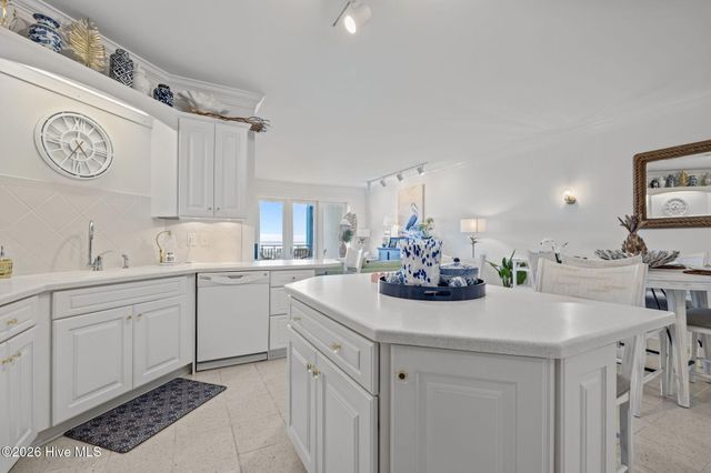 4425 Arendell Street 606, Morehead City, NC 28557