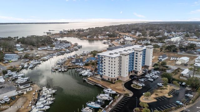 4425 Arendell Street 606, Morehead City, NC 28557