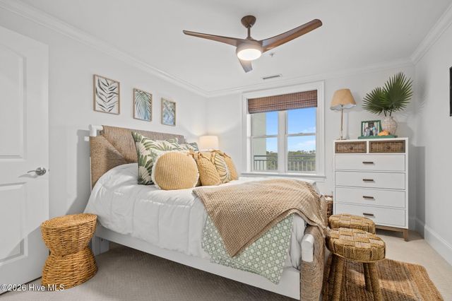 4425 Arendell Street 606, Morehead City, NC 28557