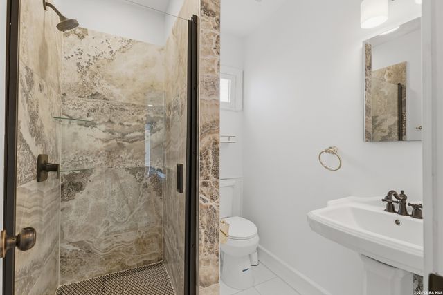 246 QUENTIN DR, San Antonio, TX 78201