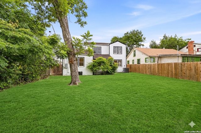 246 QUENTIN DR, San Antonio, TX 78201