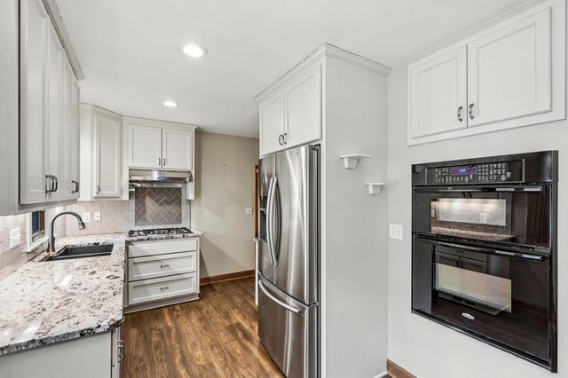 14137 Glenridge Road, Minnetonka, MN 55345