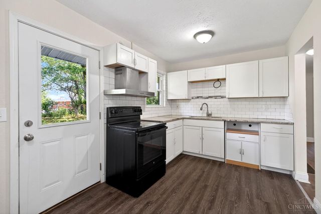 11440 Folkstone Drive, Forest Park, OH 45240