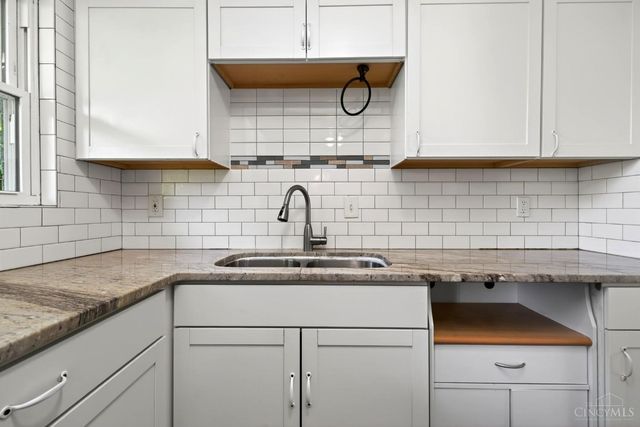 11440 Folkstone Drive, Forest Park, OH 45240