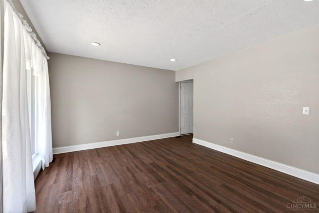 11440 Folkstone Drive, Forest Park, OH 45240
