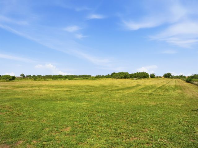 1521 County Road 1107b, Cleburne, TX 76031