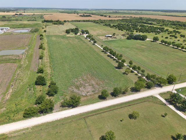 1521 County Road 1107b, Cleburne, TX 76031