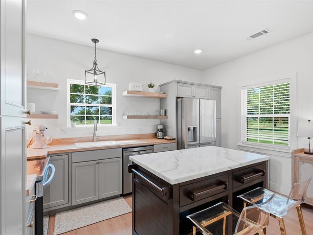 1521 County Road 1107b, Cleburne, TX 76031