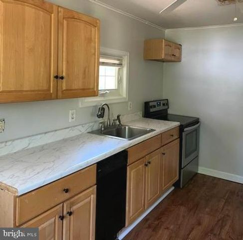 18257 BIRMINGHAM RD, Reva, VA 22701
