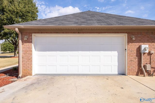 209 Steppe Court, Huntsville, AL 35811