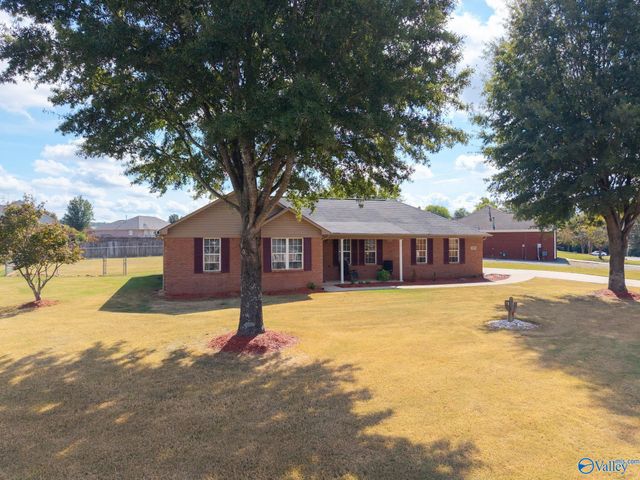 209 Steppe Court, Huntsville, AL 35811