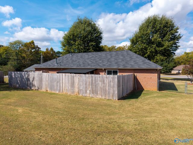 209 Steppe Court, Huntsville, AL 35811