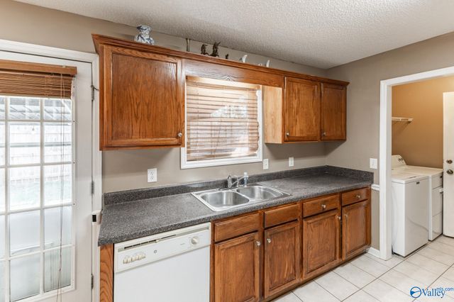 209 Steppe Court, Huntsville, AL 35811