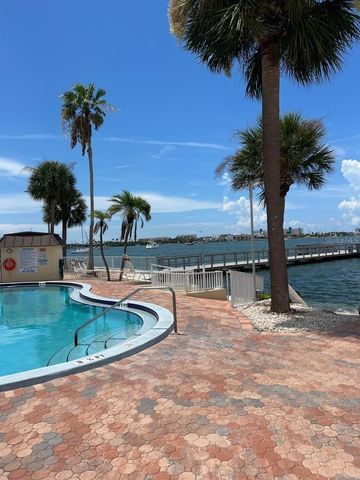 4725 COVE CIRCLE 108, St Petersburg, FL 33708