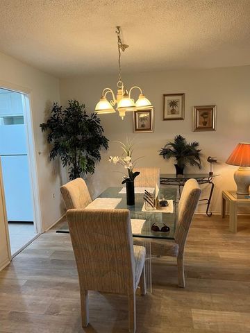 4725 COVE CIRCLE 108, St Petersburg, FL 33708